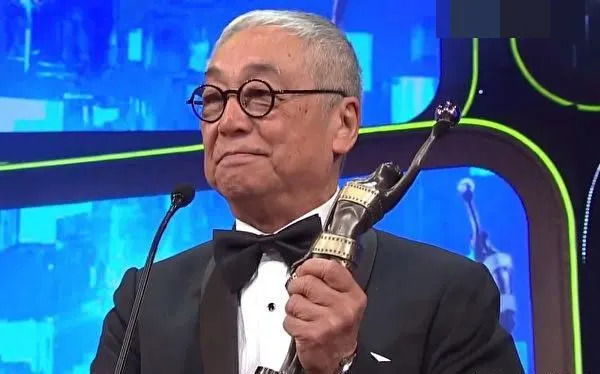 曾江憑演出《竊聽風雲3》（2015）獲得香港電影金像獎「最佳男配角」。