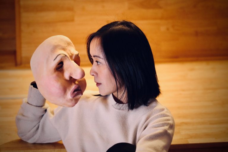 藝術總監、聯合編劇、面具製作 | 張君洳