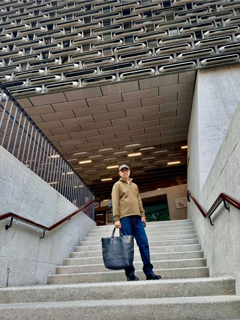 張羽（攝於大館）