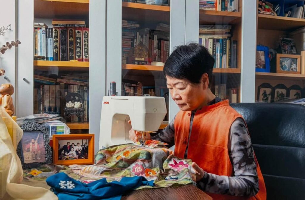 縫補時光的裂痕：Anna Fung的改衣藝術與「無用之用」
